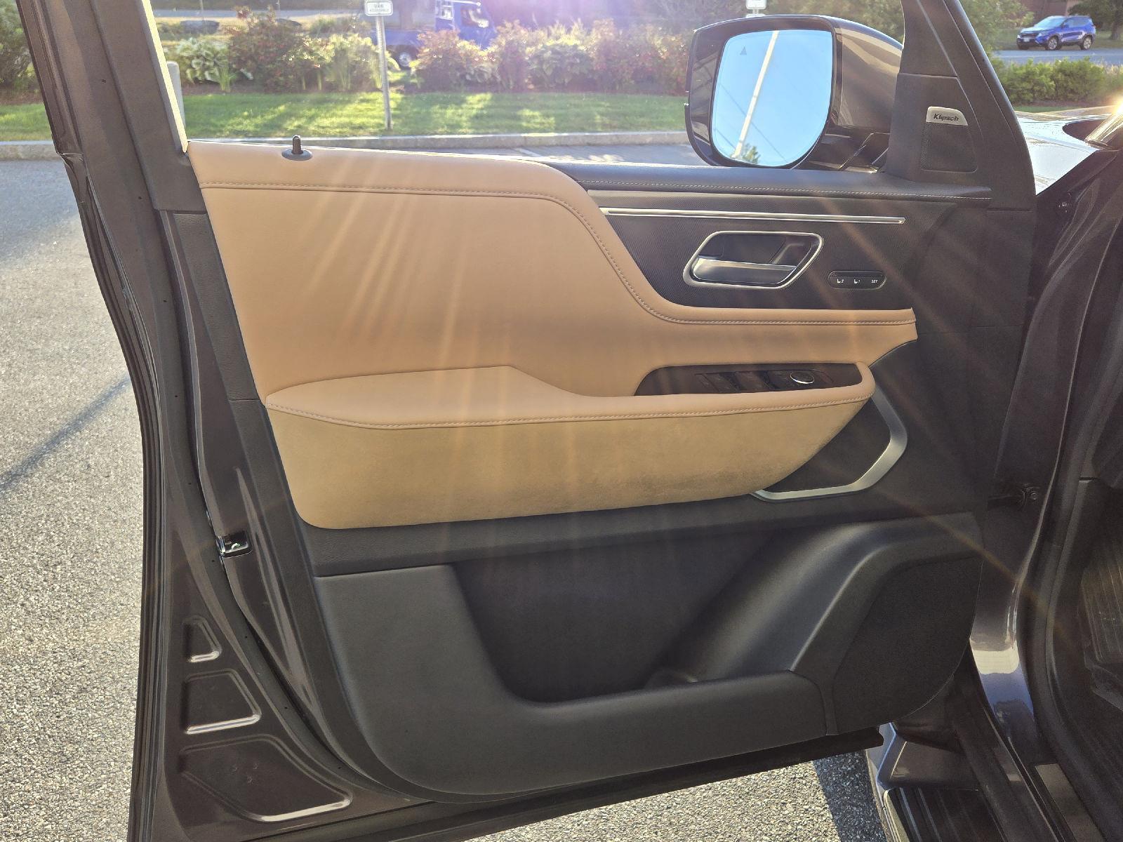 2025 Infiniti QX80 Luxe photo 12