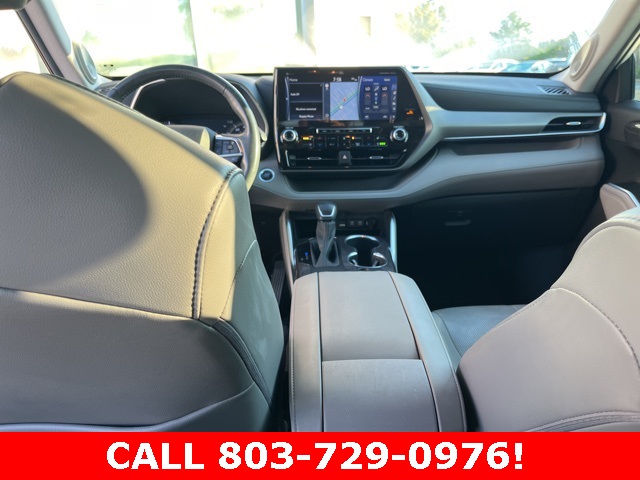 2020 Toyota Highlander Limited photo 15