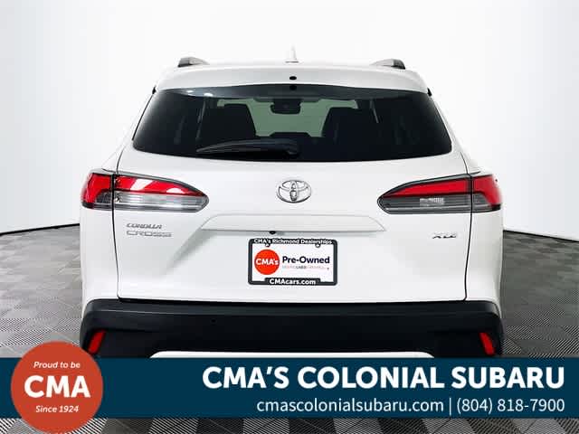2024 Toyota Corolla Cross XLE photo 2