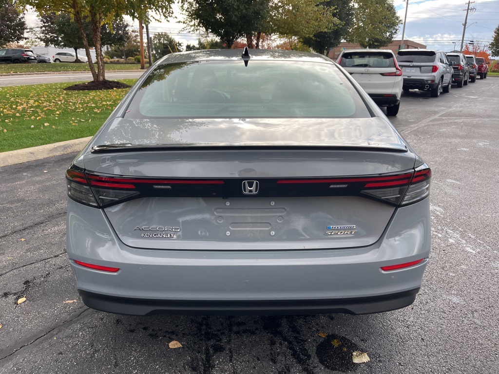2023 Honda Accord Hybrid Sport photo 4