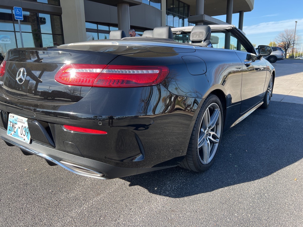 2018 Mercedes Benz E 400 photo 3