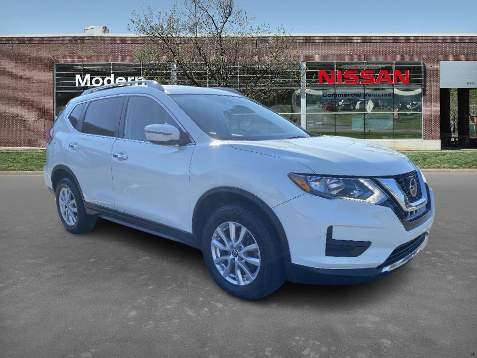 2019 Nissan Rogue SV photo 5