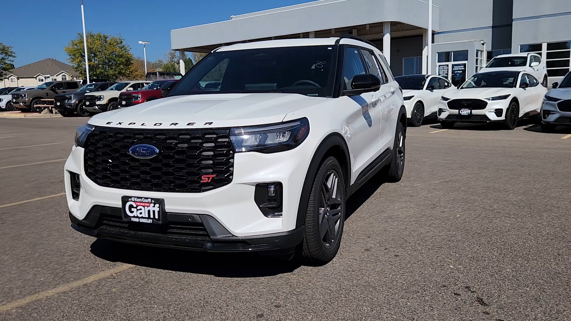 2025 Ford Explorer ST photo 2