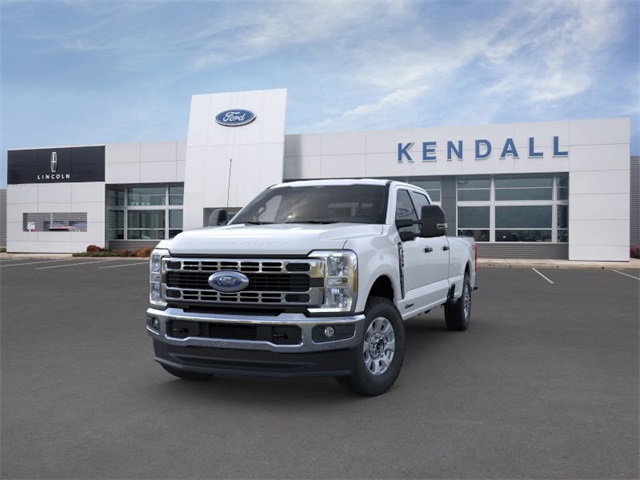 2025 Ford F-350 photo 2
