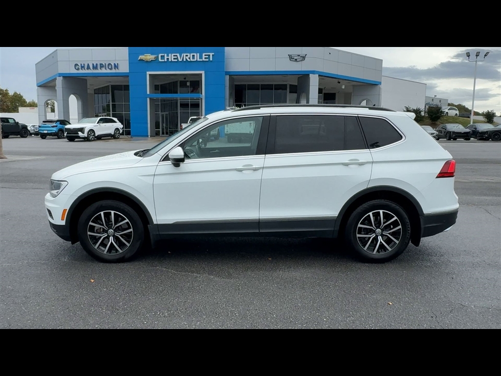 2021 Volkswagen Tiguan SE photo 4