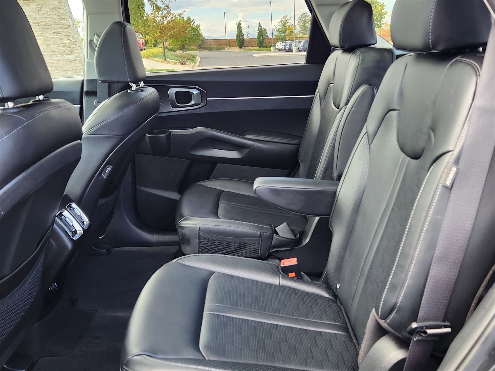2025 Kia Sorento Hybrid EX photo 8