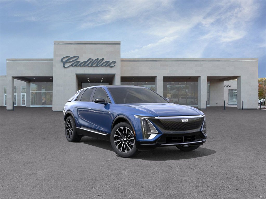 2024 Cadillac LYRIQ Sport 2