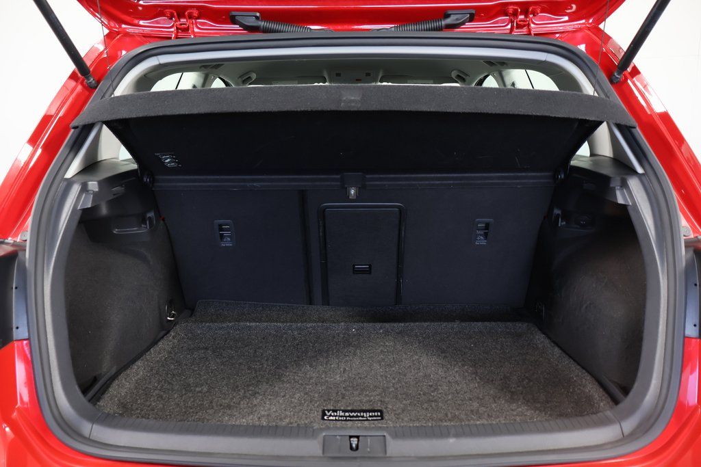 2015 Volkswagen Golf TSI S photo 10