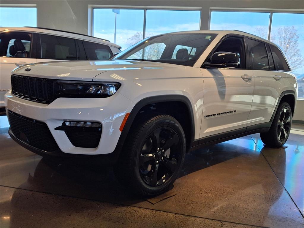 2025 Jeep Grand Cherokee Limited's photo