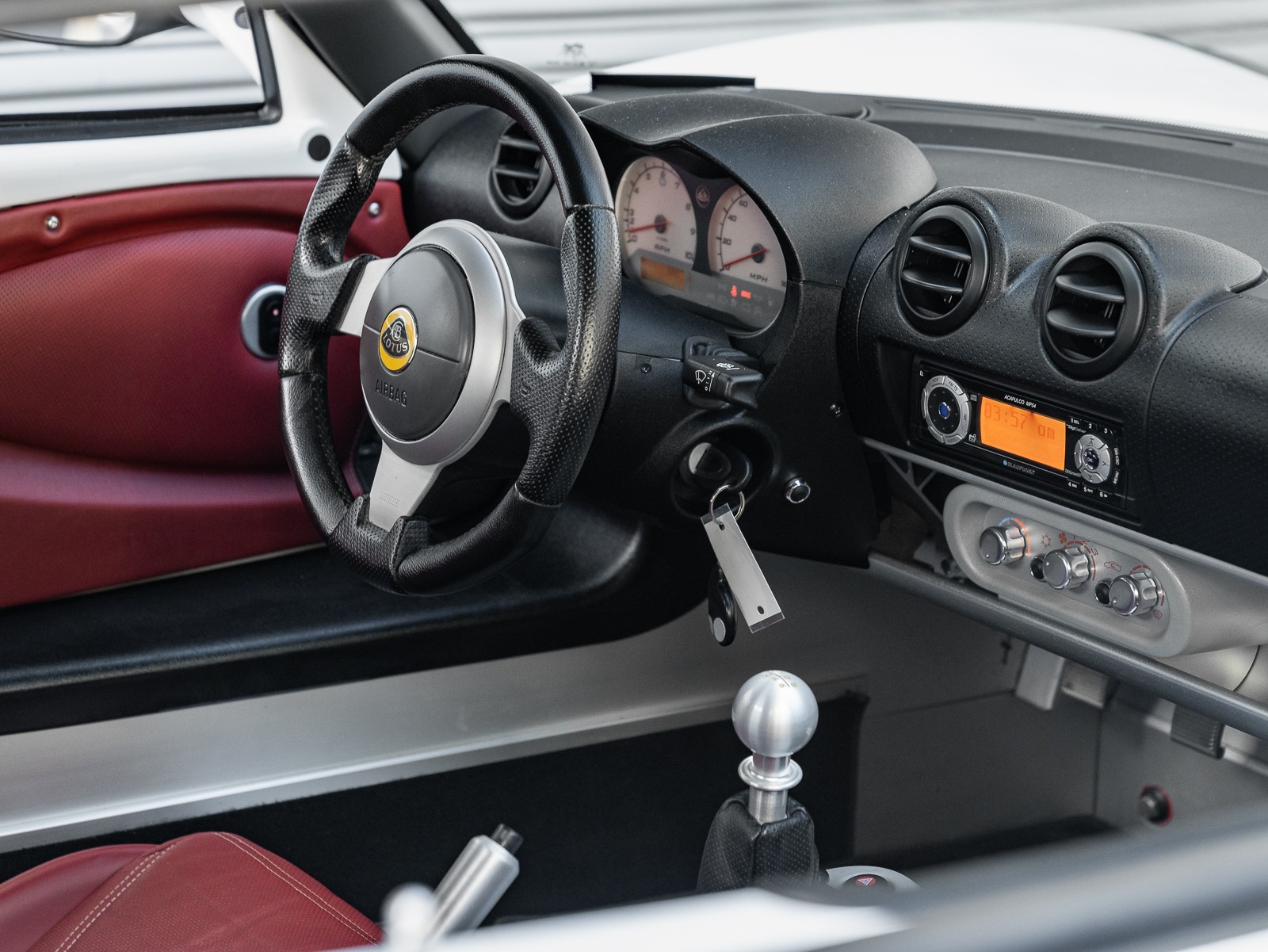 2006 Lotus Elise photo 14