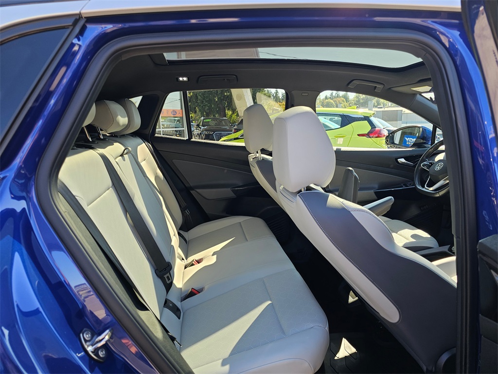 2022 Volkswagen ID.4 Pro S photo 13