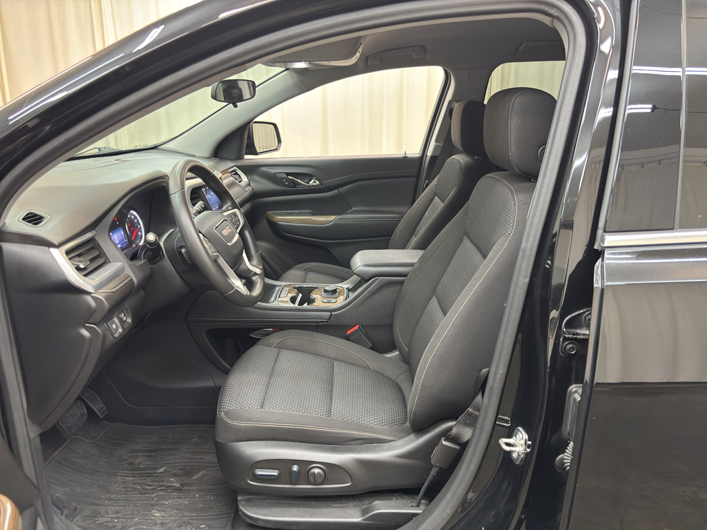 2023 Gmc Acadia SLE photo 14