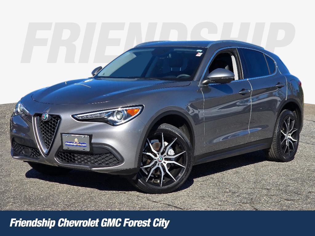 2018 Alfa Romeo Stelvio Base