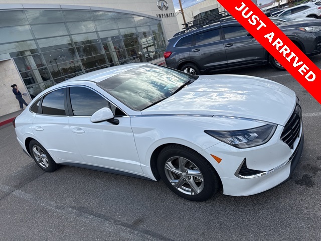 2022 Hyundai Sonata SE photo 2