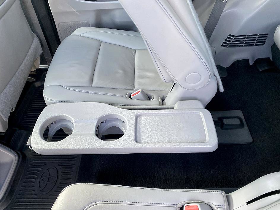 2019 Toyota Highlander XLE photo 17