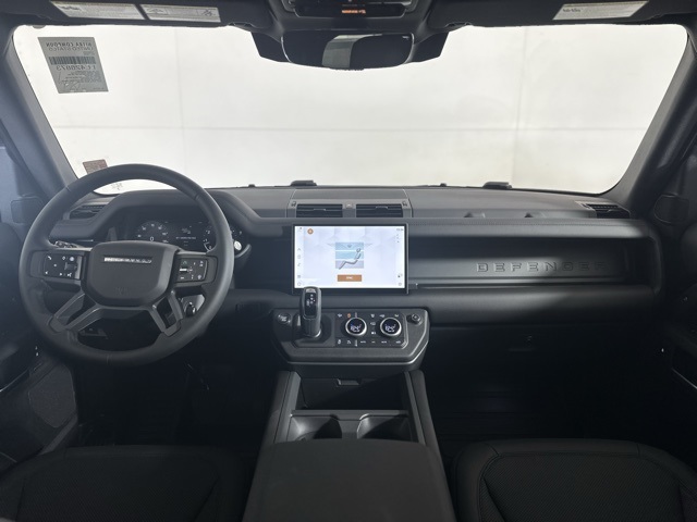 2025 Land Rover Defender 110 S photo 18