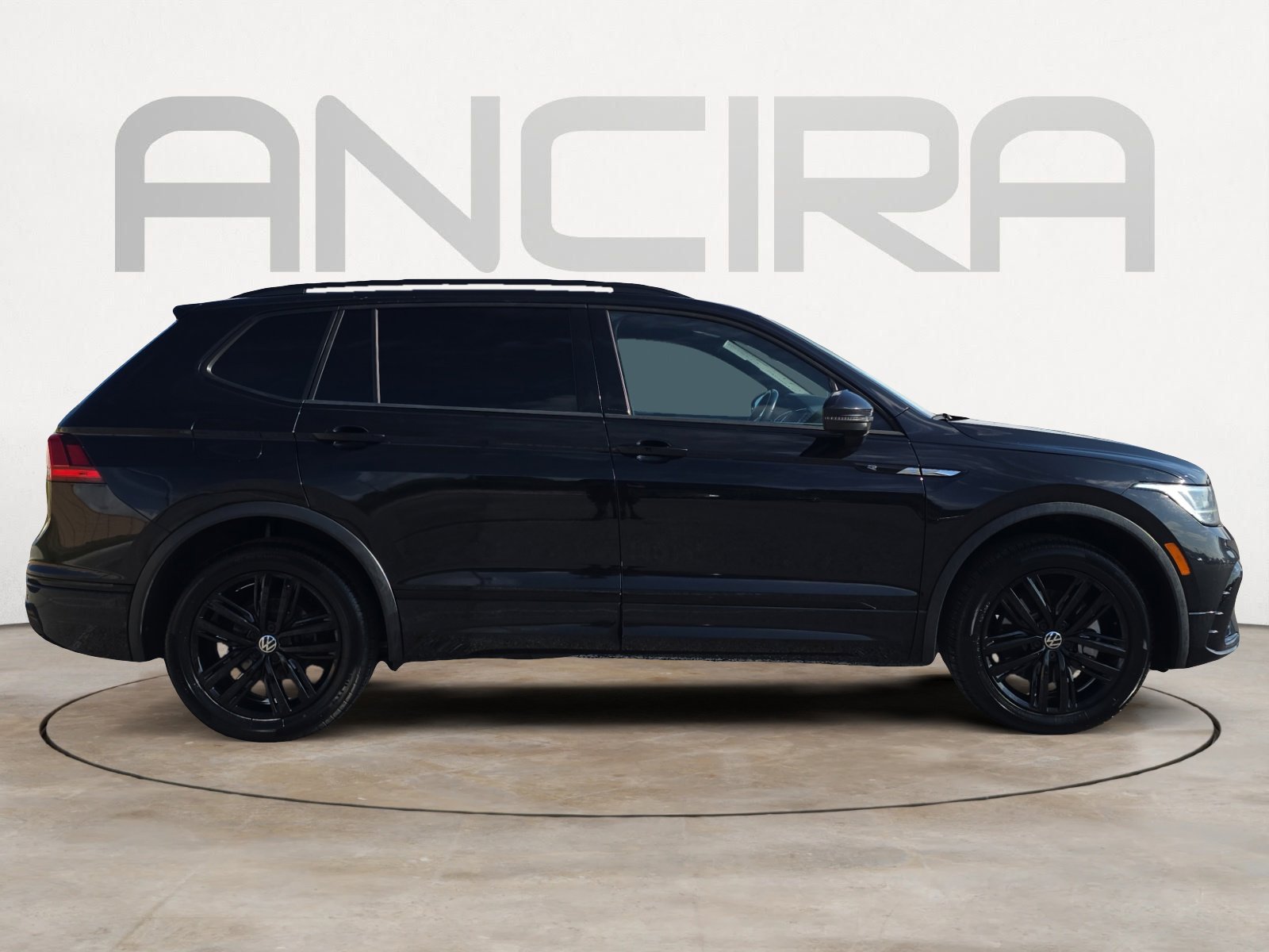 2022 Volkswagen Tiguan SE R-Line Black photo 6