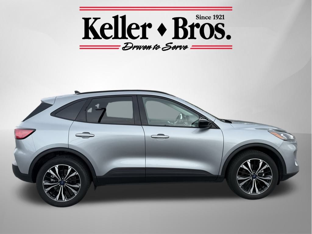 2022 Ford Escape SEL photo 8