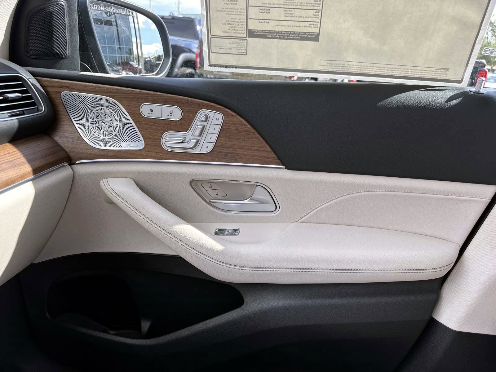 2026 Mercedes Benz GLS 450 4MATIC photo 26
