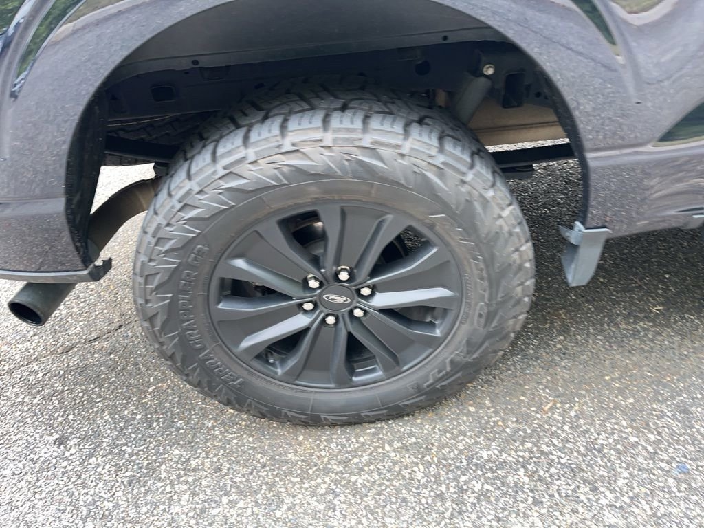 2021 Ford F-150 Lariat photo 25