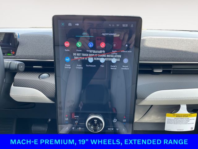 2025 Ford Mustang Mach-E Premium photo 10