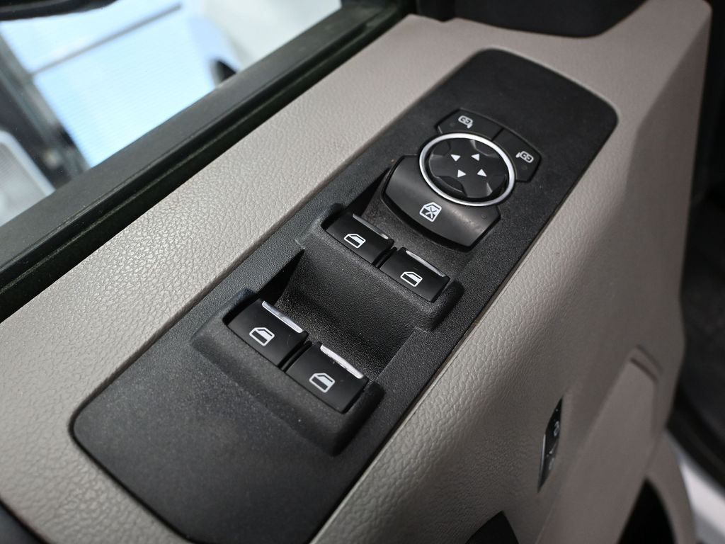 2022 Ford F-250 photo 14