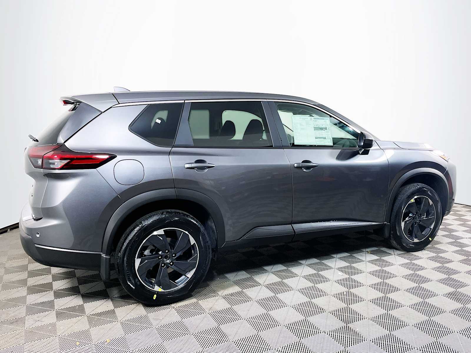 2026 Nissan Rogue SV photo 2
