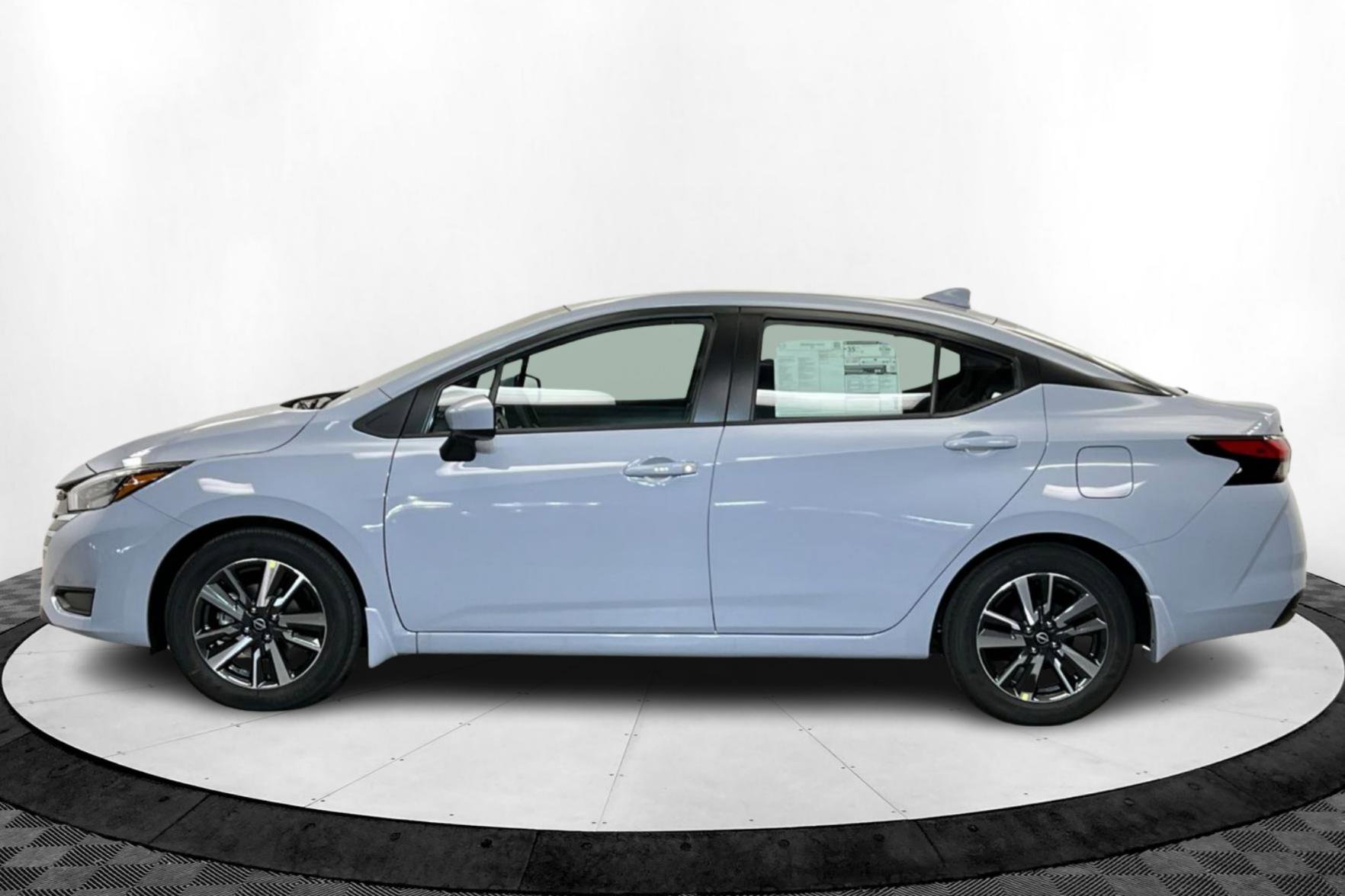 2025 Nissan Versa SV photo 2