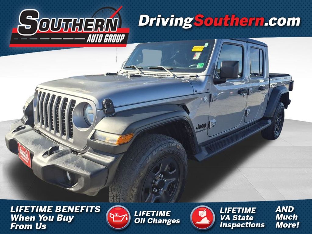 2021 Jeep Gladiator Sport's photo