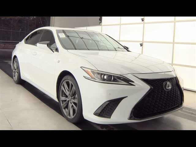2020 Lexus ES F SPORT's photo