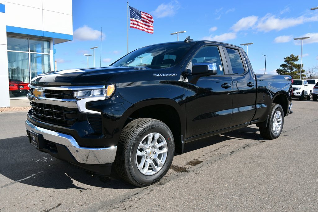 Used 2025 Chevrolet Silverado 1500 LT with VIN 1GCRKDEK6SZ134447 for sale in North Branch, Minnesota