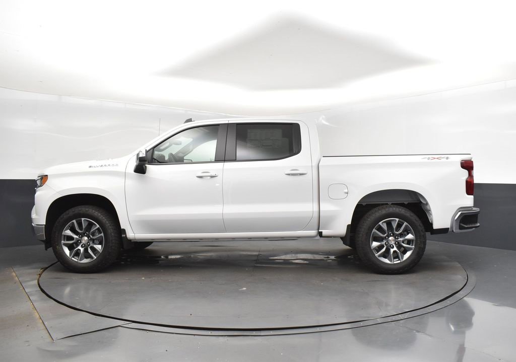 2026 Chevrolet Silverado 1500 LT photo 3