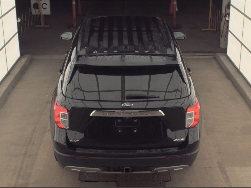2022 Ford Explorer XLT photo 3