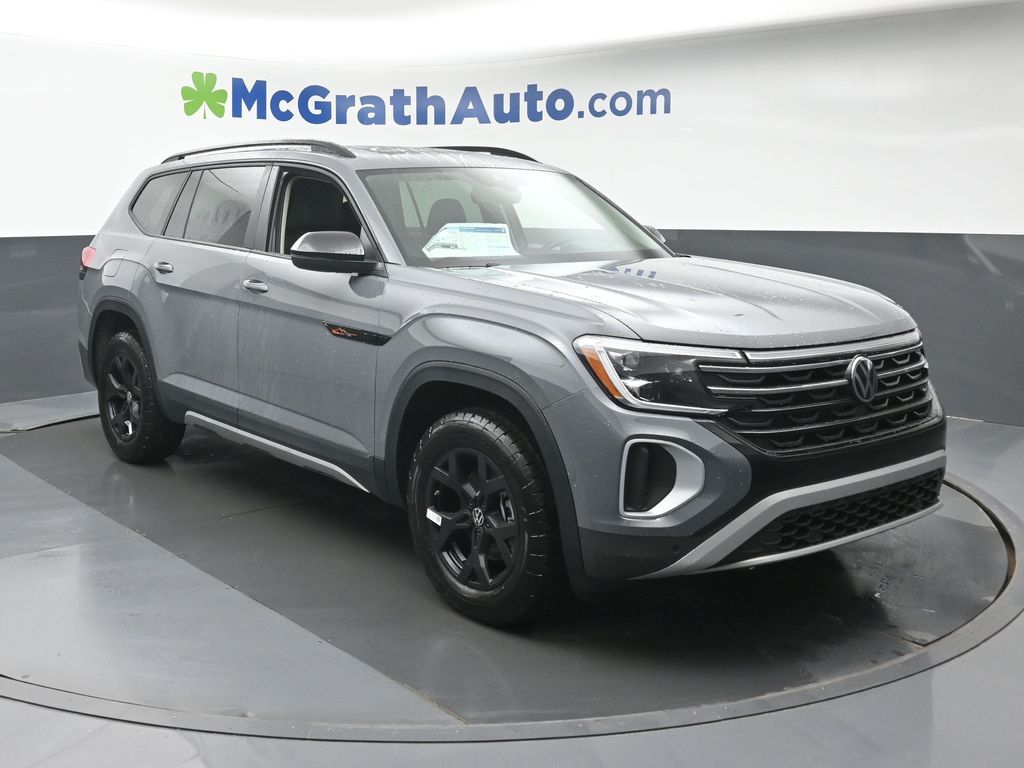 2026 Volkswagen Atlas Atlas Peak Edition's photo