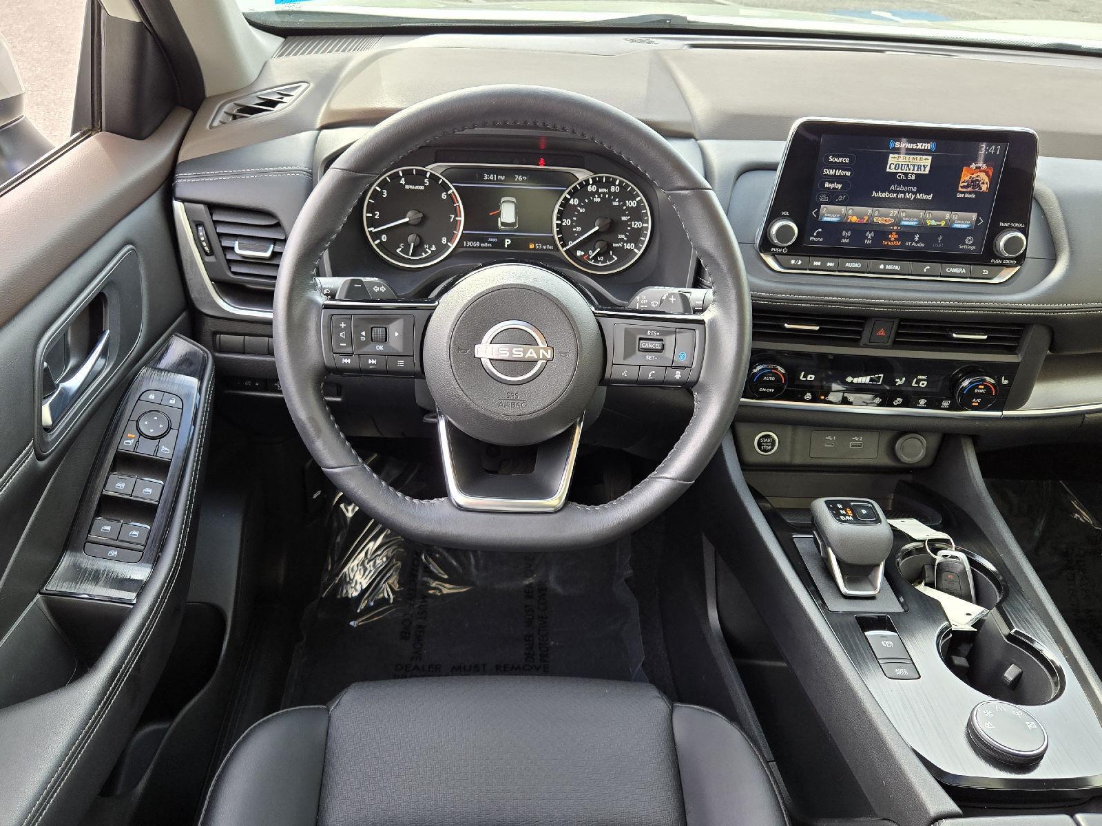 2023 Nissan Rogue SV photo 10