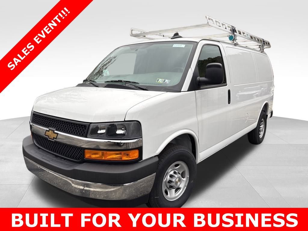 2025 Chevrolet Express Cargo Work Van's photo