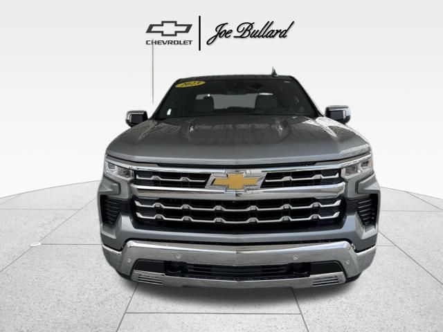 2023 Chevrolet Silverado 1500 LTZ photo 2