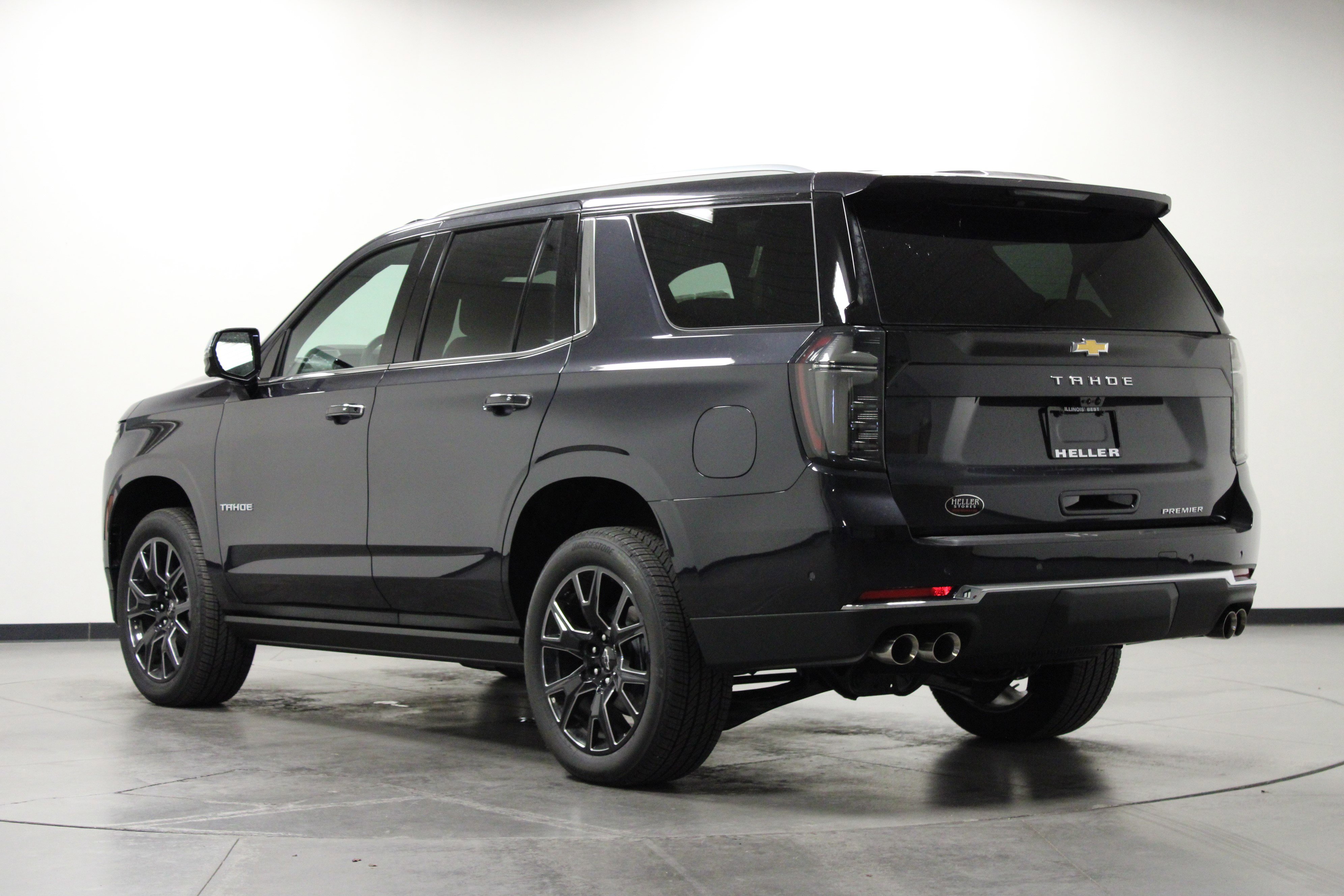 2025 Chevrolet Tahoe Premier photo 4
