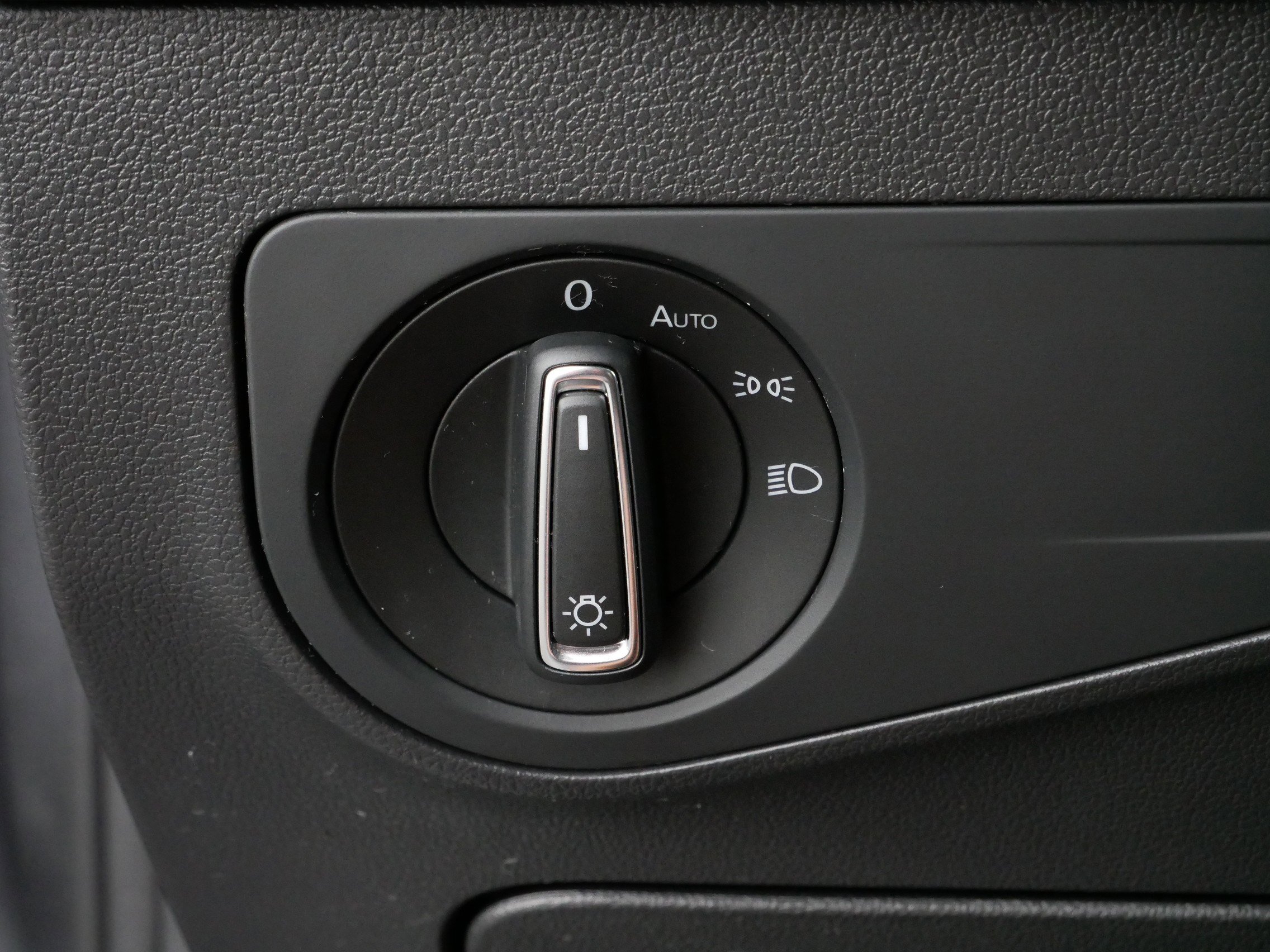 2022 Volkswagen Tiguan SE R-Line Black photo 24