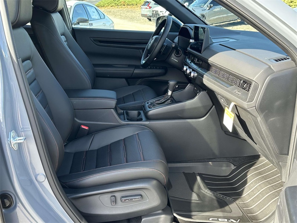 2026 Honda CR-V Hybrid Sport-L photo 2