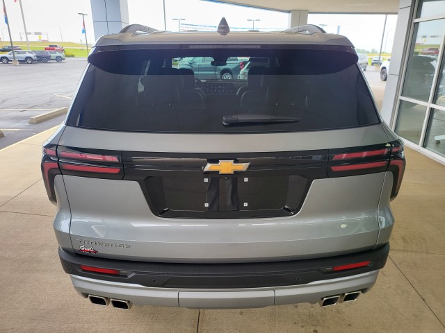 2025 Chevrolet Traverse photo 11