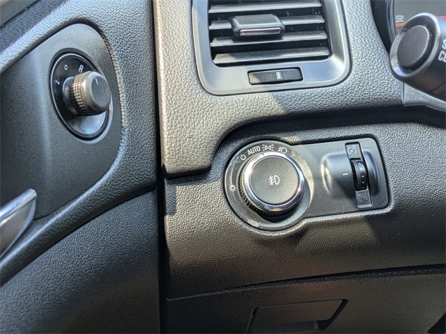 2012 Buick Regal Premium I photo 24