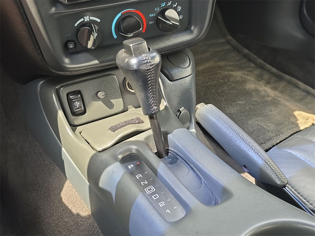 1999 Chevrolet Camaro Sport Coupe photo 15