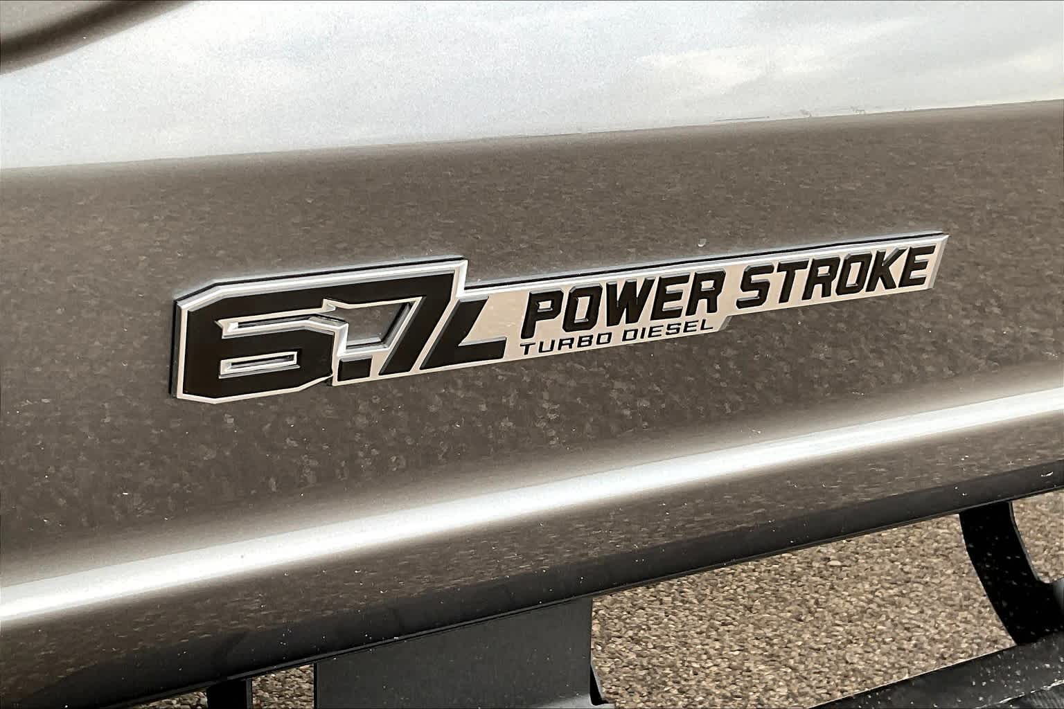 2025 Ford F-250 Lariat photo 14