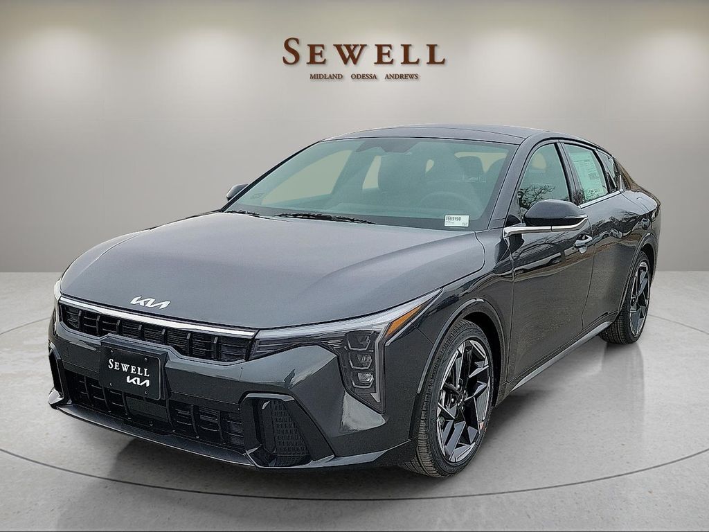 2026 Kia K4 GT-Line's photo