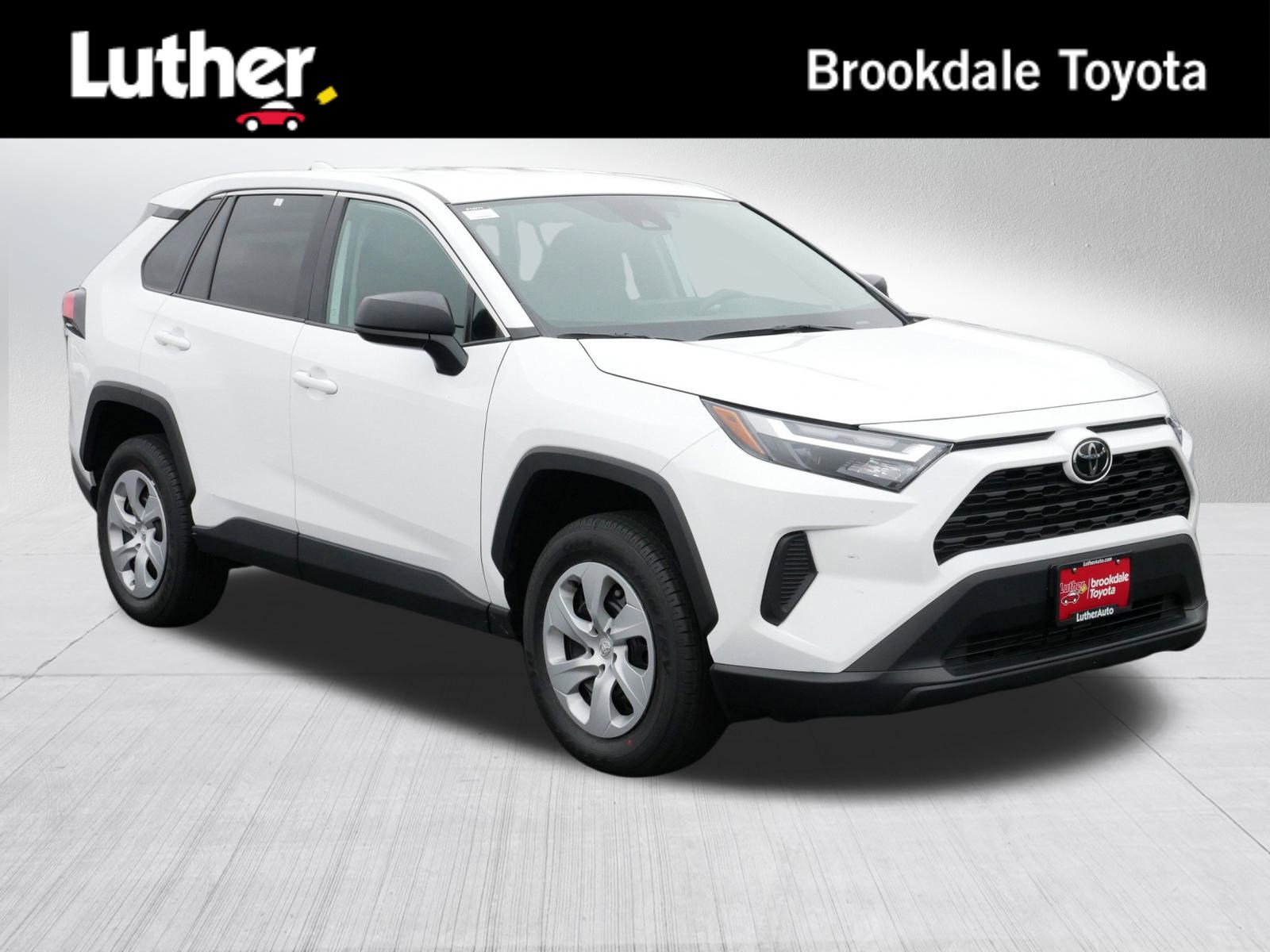 2024 Toyota RAV4 LE's photo