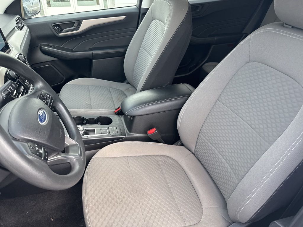 2022 Ford Escape Hybrid SE photo 28
