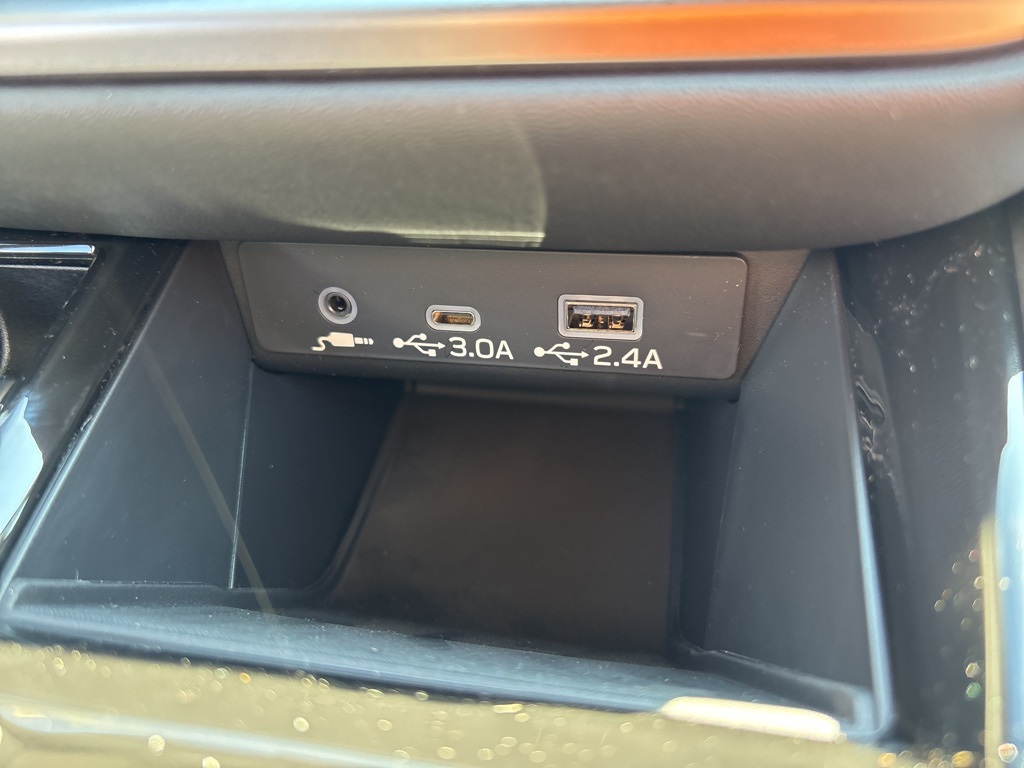 2025 Subaru Outback Limited XT photo 19