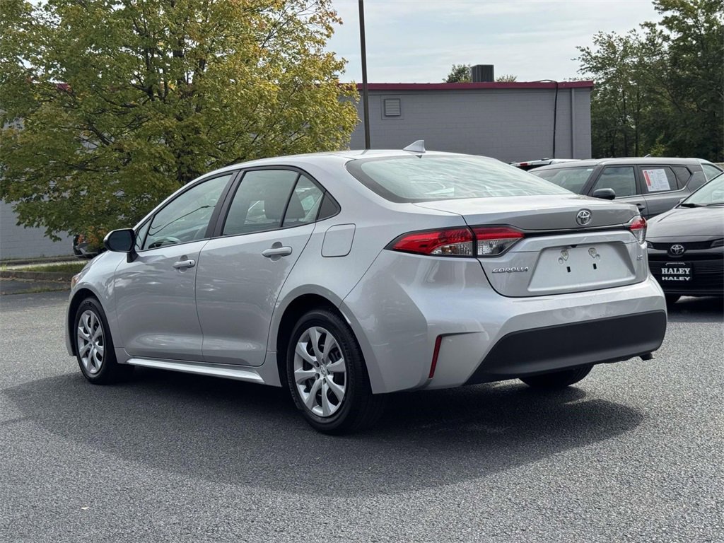 2024 Toyota Corolla LE photo 20