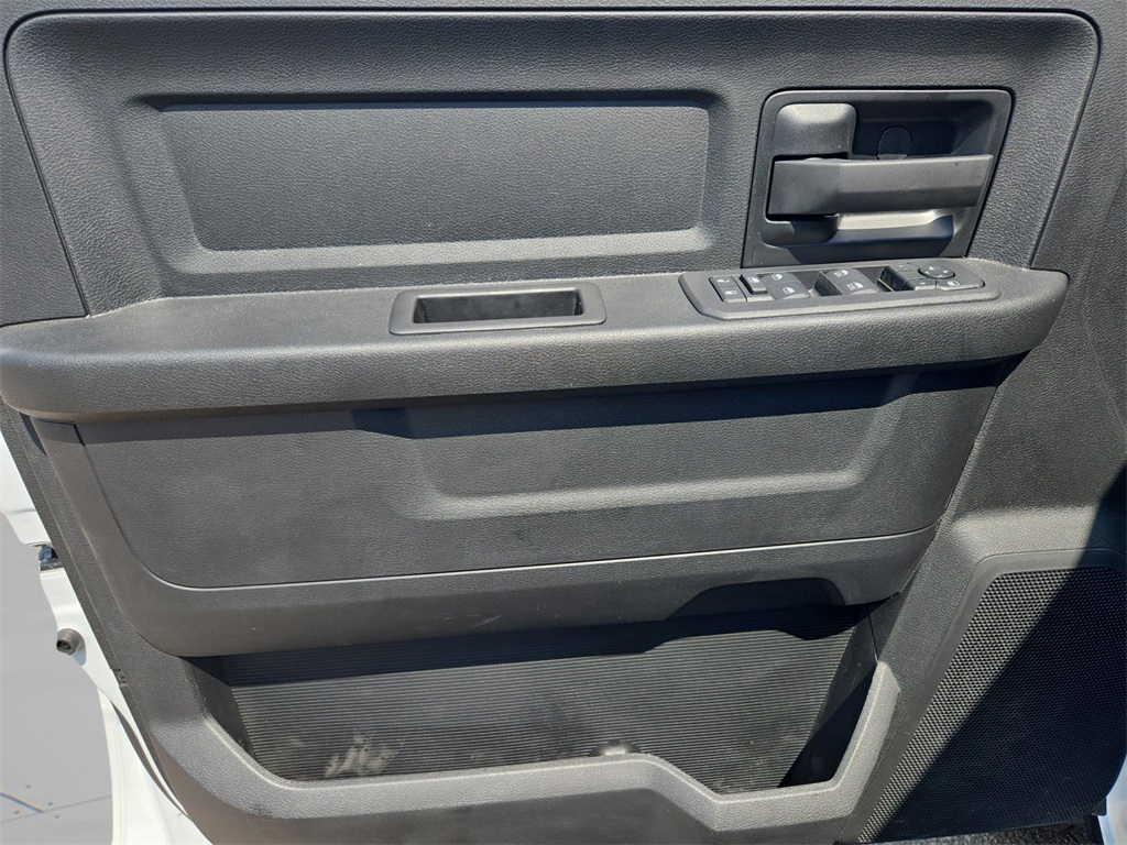 2026 Ram 3500 Tradesman photo 17